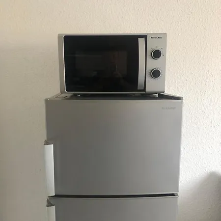 Cannes Marina Le Surcouf - De 28m2 Au 10eme Etage Avec Piscine, Terrasse, Parking, Vue Montagne Et Port : Mandelieu-la Napoule